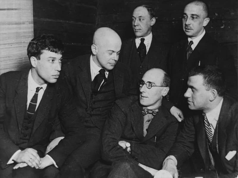 1920. Pasternak,Tret'jakov, Sklovskij, Brik, Majakovskij 